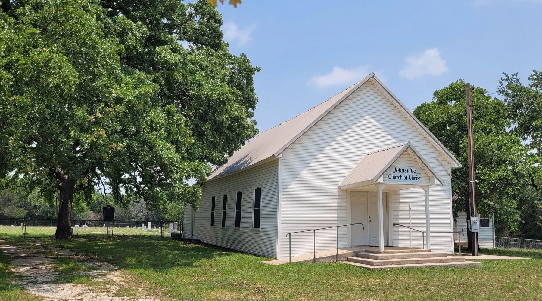 The Johnsville Church and Cemetery image. Click for full size.