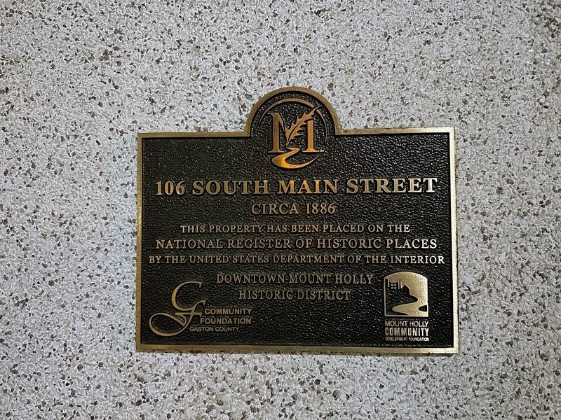 106 South Main Street Marker. Click for full size. 106 South Main Street Marker image. Click for full size.