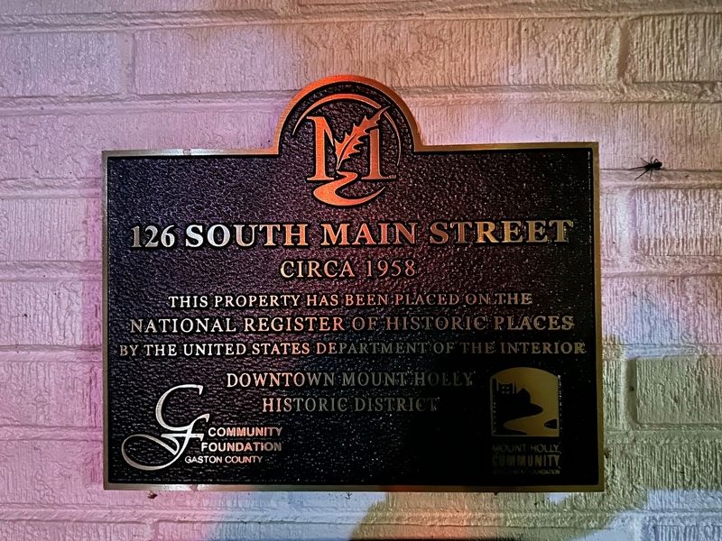 126 South Main Street Marker. Click for full size. 126 South Main Street Marker image. Click for full size.