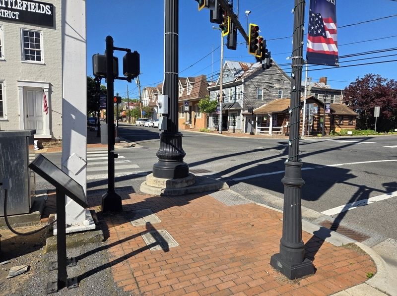 The New Market Crossroads Marker image. Click for full size.