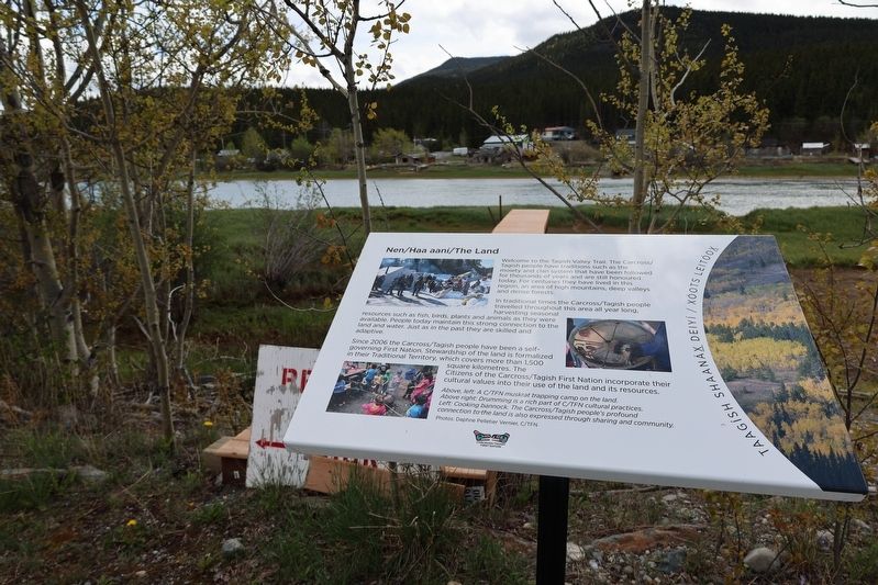 Nen/Haa aani/The land Marker. Click for full size. Nen/Haa aani/The land Marker image. Click for full size.
