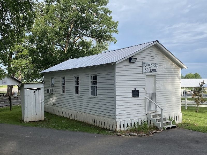 Fiddlers Grove School Marker. Click for full size. Fiddlers Grove School Marker image. Click for full size.