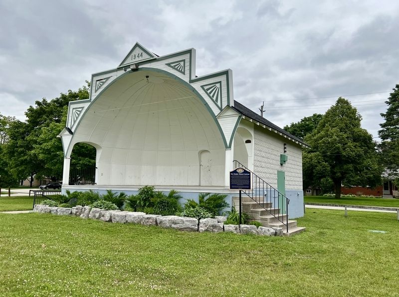 New Dundee Women’s Institute Marker. Click for full size. New Dundee Women’s Institute Marker image. Click for full size.