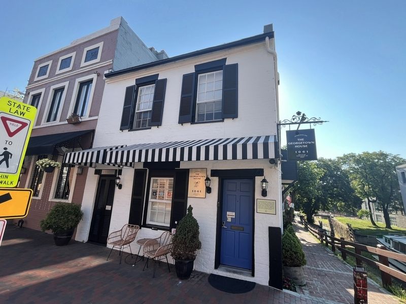 The Georgetown House image. Click for full size.