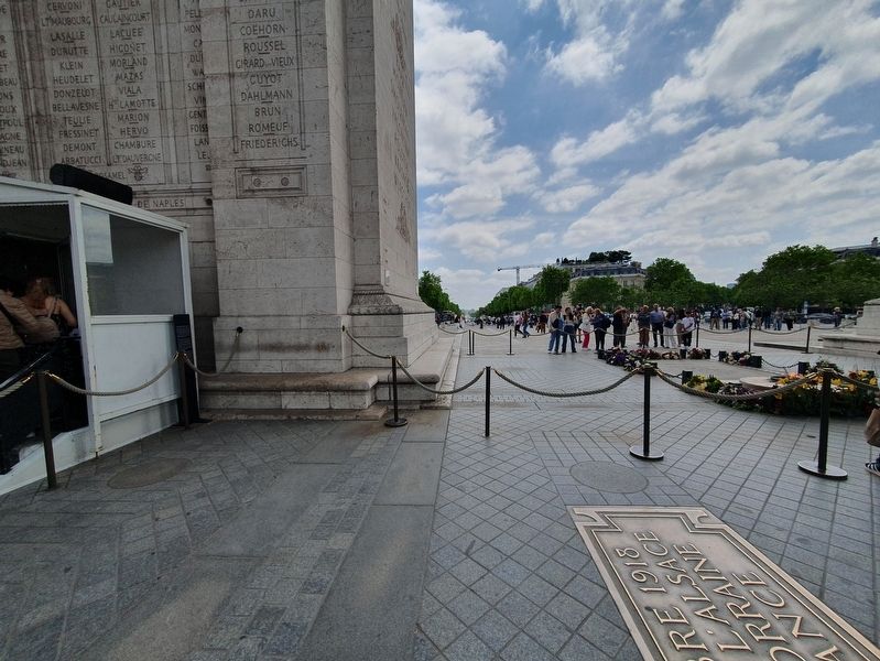 Tribute to the Unknown Soldier Marker image. Click for full size.