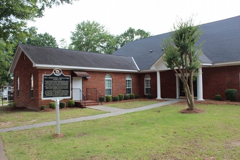 First Congregational Christian Church Marker image. Click for full size.