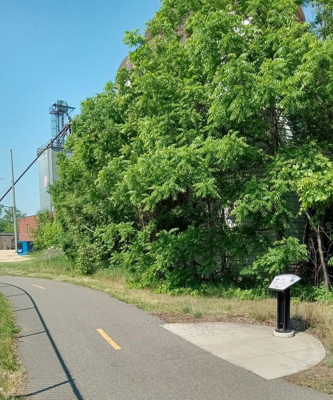 Anoka Independent Feed & Grain Marker on the Rum River Regional Trail. Click for full size. Anoka Independent Feed & Grain Marker on the Rum River Regional Trail image. Click for full size.