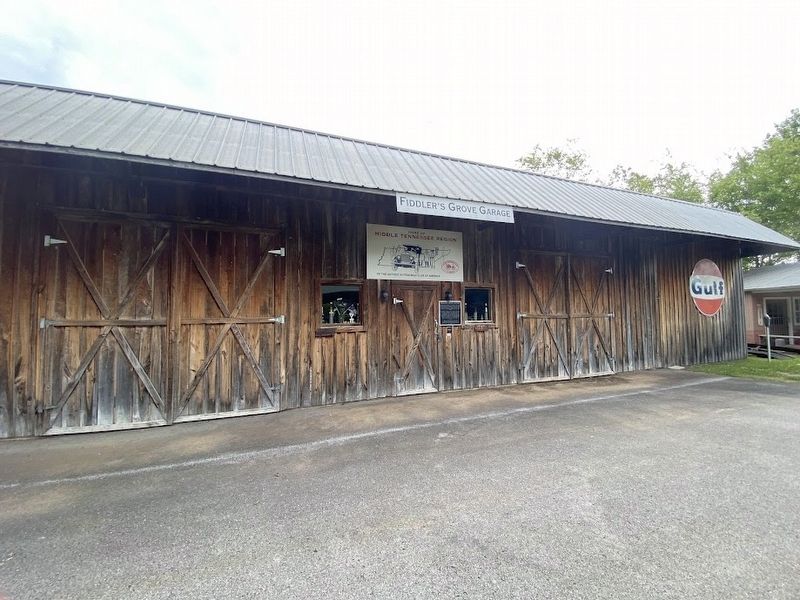 Fiddlers Grove Garage Marker. Click for full size. Fiddlers Grove Garage Marker image. Click for full size.