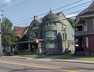 Harlow E. Bundy House and Marker image. Click for full size.