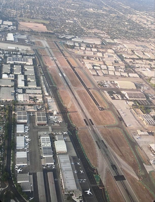 Van Nuys Airport image. Click for full size.