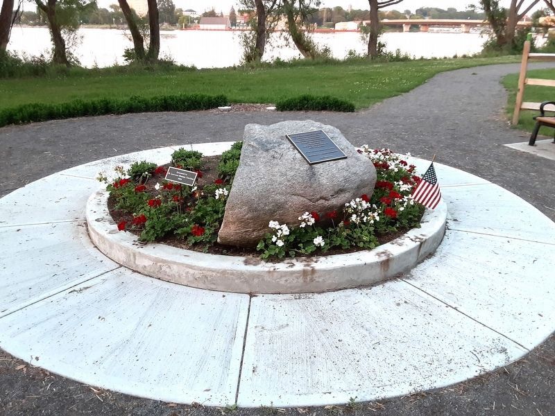 Masonic Military Veterans Memorial and Marker. Click for full size. Masonic Military Veterans Memorial and Marker image. Click for full size.
