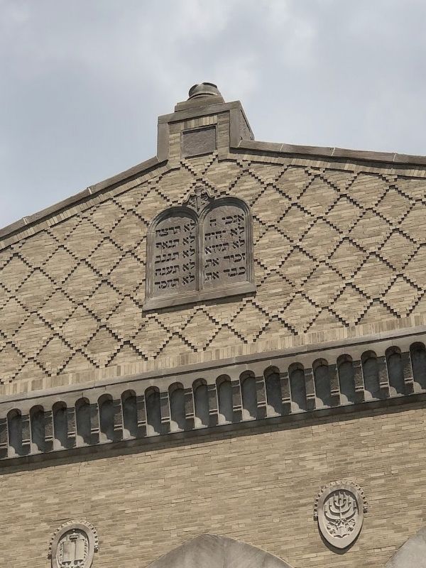 Stone Temple Baptist Church image. Click for full size.