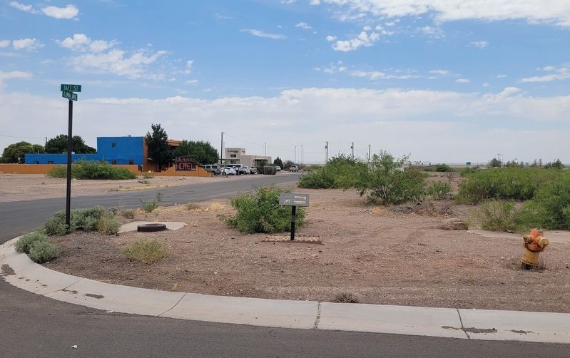 The view of the Commercial Hotel Marker along the street image. Click for full size.