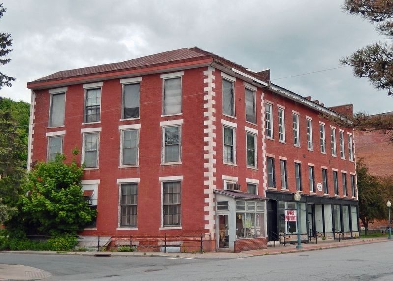 North Block of West Side of Main Street. Click for full size. North Block of West Side of Main Street image. Click for full size.
