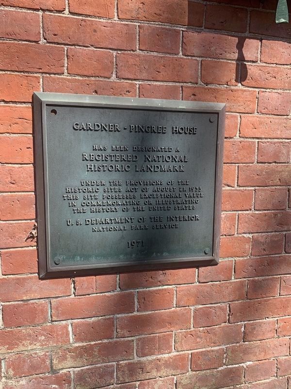 Gardner-Pingree House Marker. Click for full size. Gardner-Pingree House Marker image. Click for full size.