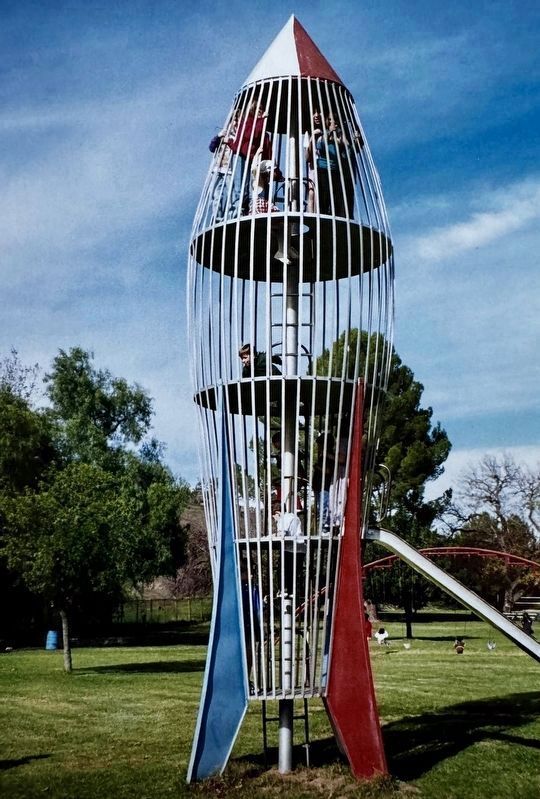 Rocketdyne Recreation Center image. Click for full size.