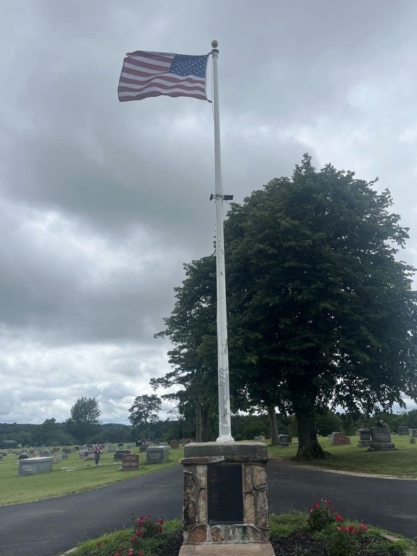 Mountain Grove Veterans Memorial. Click for full size. Mountain Grove Veterans Memorial image. Click for full size.
