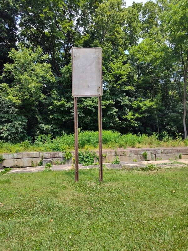 Ohio & Erie Canal Marker image. Click for full size.
