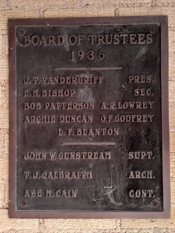 DeWitt Perry Middle School plaque. Click for full size. DeWitt Perry Middle School plaque image. Click for full size.