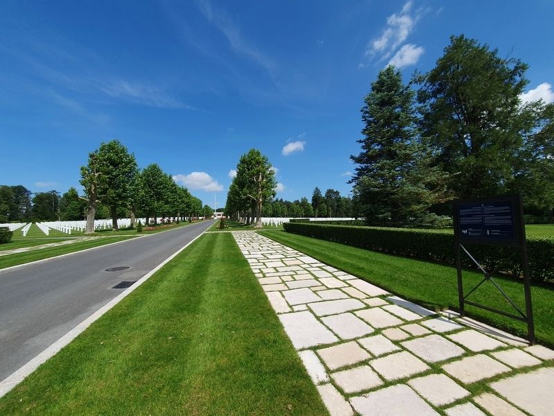 Oise-Aisne American Cemetery and Memorial image. Click for full size.
