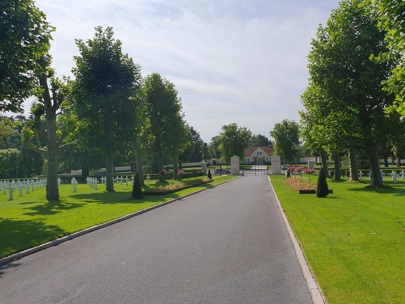Oise-Aisne American Cemetery and Memorial image. Click for full size.