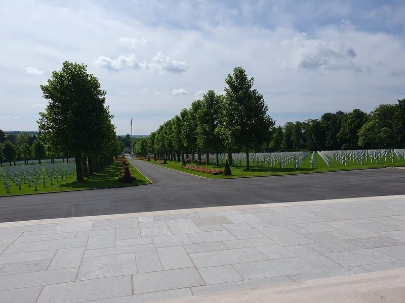 Oise-Aisne American Cemetery image. Click for full size.
