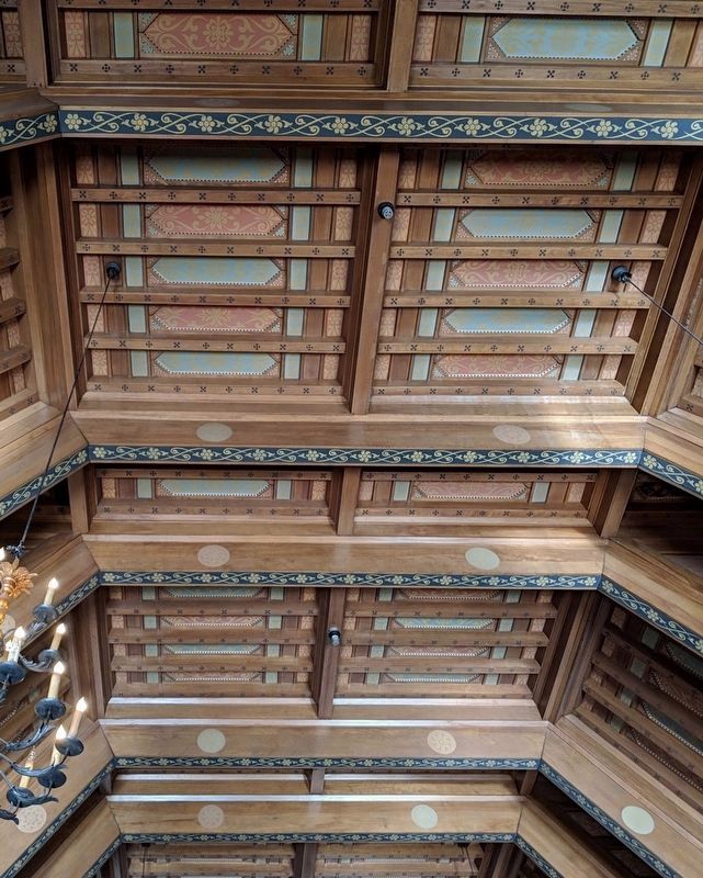 Living Room Ceiling image. Click for full size.