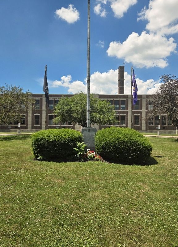 Veterans Memorial image. Click for full size.