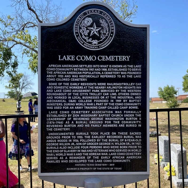 Lake Como Cemetery Marker. Click for full size. Lake Como Cemetery Marker image. Click for full size.