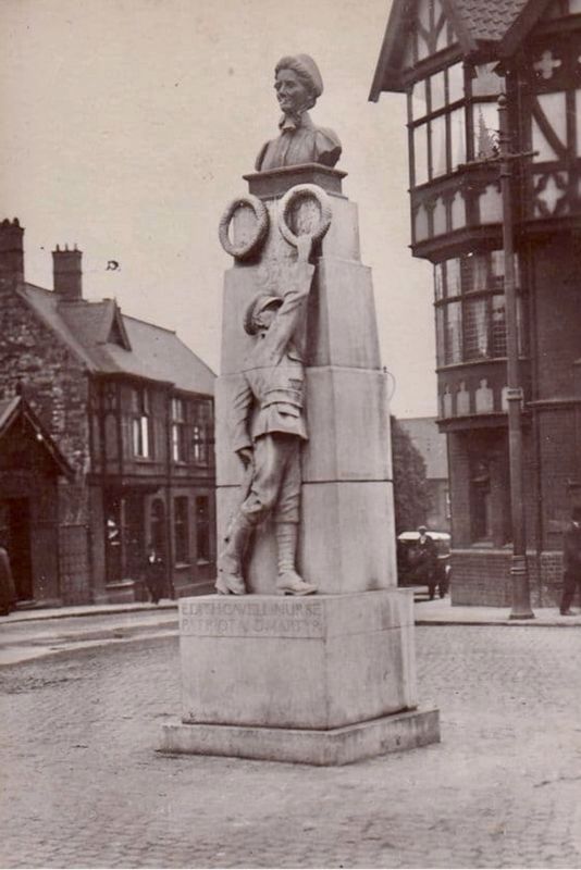 Edith Cavell Memorial. Click for full size. Edith Cavell Memorial image. Click for full size.