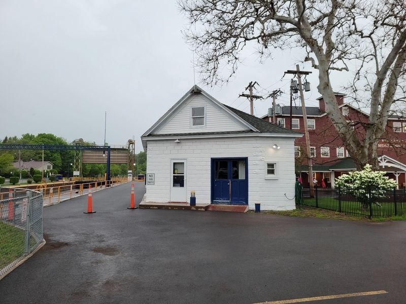 New York State Barge Canal Lock 24. Click for full size. New York State Barge Canal Lock 24 image. Click for full size.
