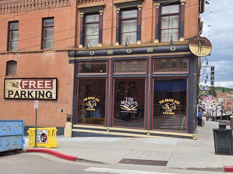 Weinberg Block 1896 Marker is to the left of the windows facing Third Street image. Click for full size.