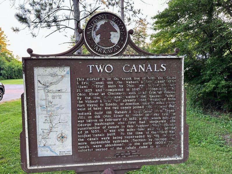 Two Canals Marker Side image. Click for full size.