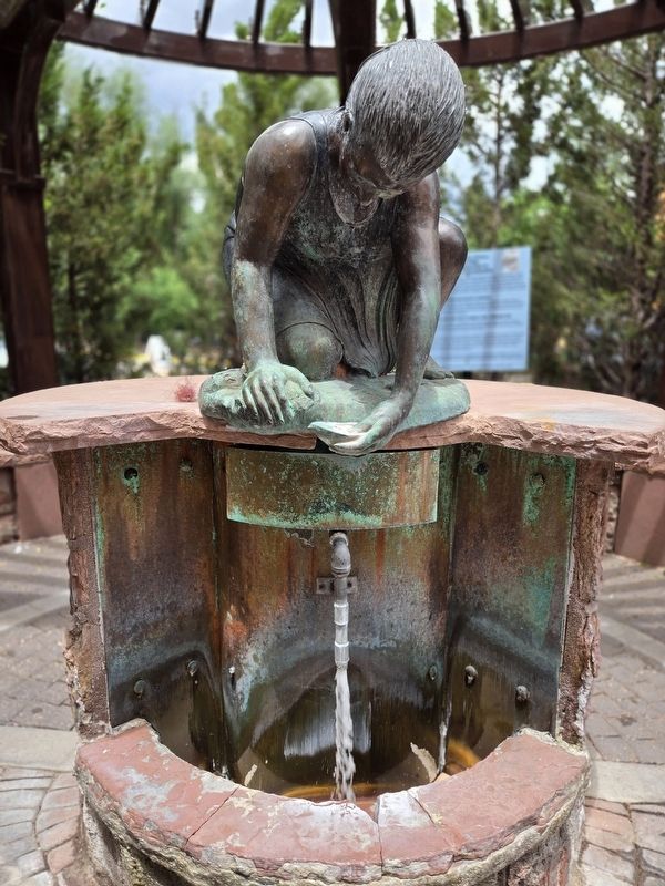 Stratton Spring. Click for full size. Stratton Spring image. Click for full size.