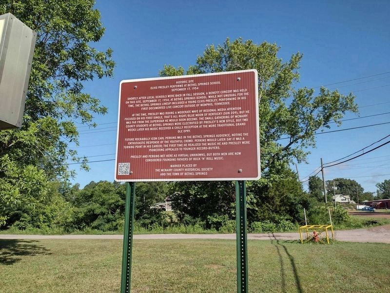 Elvis Presley Performs at Bethel Springs School Marker. Click for full size. Elvis Presley Performs at Bethel Springs School Marker image. Click for full size.