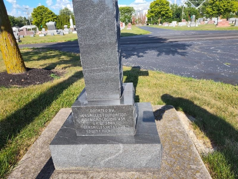 Greenlawn Veterans Memorial. Click for full size. Greenlawn Veterans Memorial image. Click for full size.