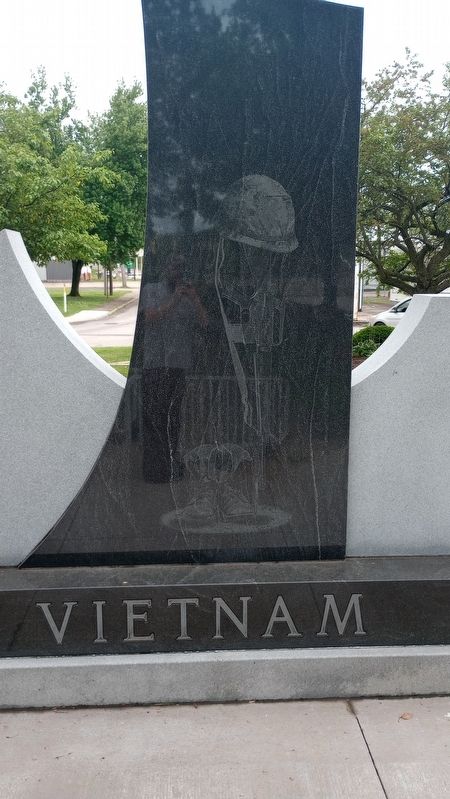Perry County Vietnam Memorial image. Click for full size.