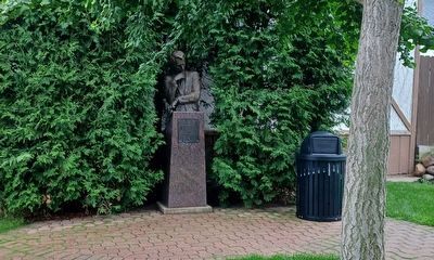 Claude Elwood Shannon Marker and Statue. Click for full size. Claude Elwood Shannon Marker and Statue image. Click for full size.