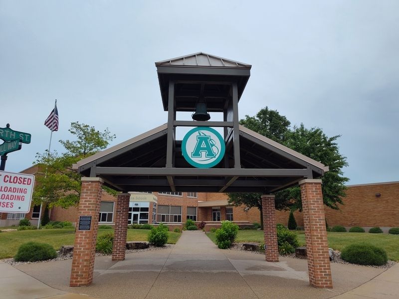 The Old Anna School Bell Marker. Click for full size. The Old Anna School Bell Marker image. Click for full size.