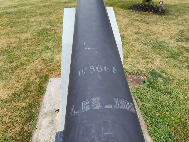 Jackson Center Veterans Memorial Cannon image. Click for full size.