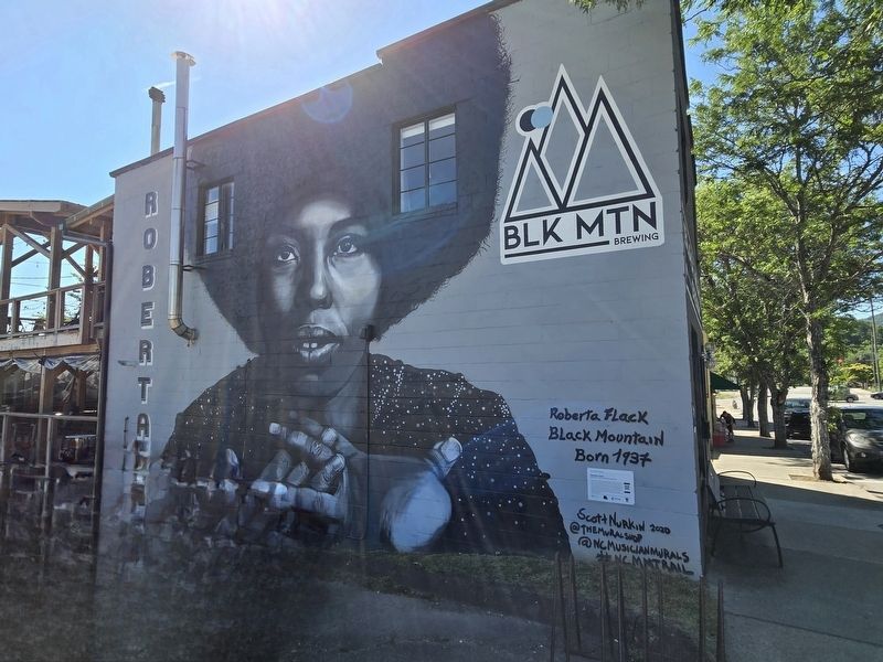 Roberta Flack Marker and Mural image. Click for full size.