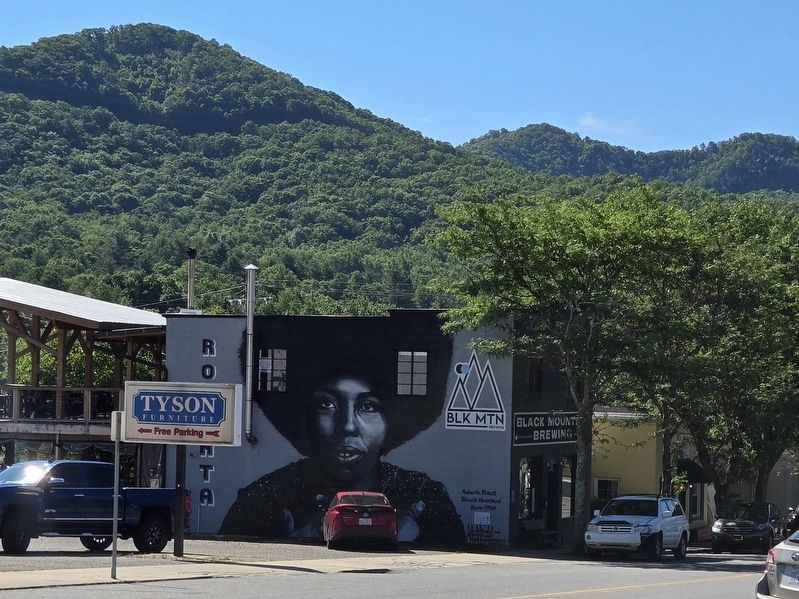 Wide shot of Roberta Flack Mural and Black Mountain Brewing image. Click for full size.