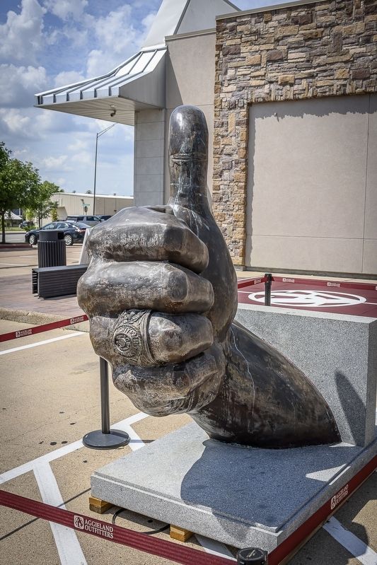 Gig'em Hand Sign (alt view). Click for full size. Gig'em Hand Sign (alt view) image. Click for full size.