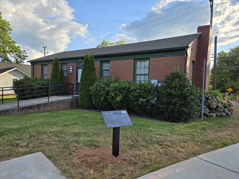 Historic Ridgeview Library Marker and building image. Click for full size.