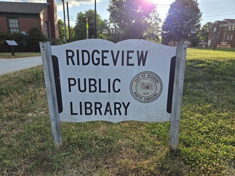 Ridgeview Public Library sign image. Click for full size.