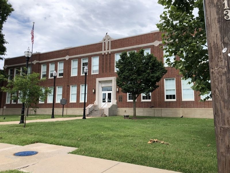 Lincoln School Marker. Click for full size. Lincoln School Marker image. Click for full size.