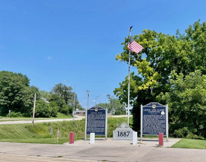 Missouri River Marker. Click for full size. Missouri River Marker image. Click for full size.