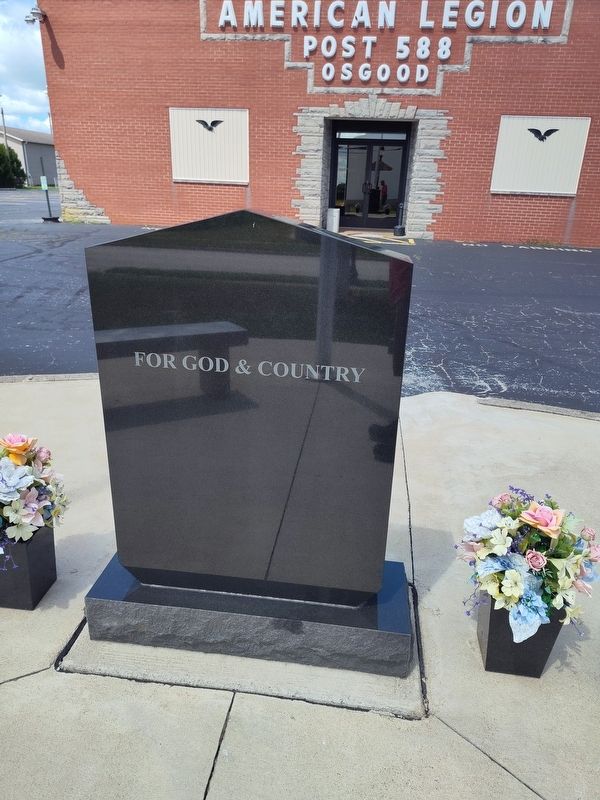 Osgood Veterans Memorial image. Click for full size.