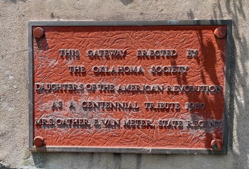 Gateway marker (right side column). Click for full size. Gateway marker (right side column) image. Click for full size.