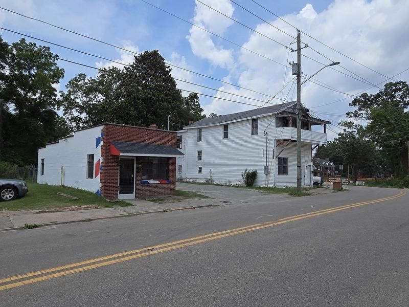 Barber shop on the left, formerly Grant Bell Cafe on the right. Click for full size. Barber shop on the left, formerly Grant Bell Cafe on the right image. Click for full size.